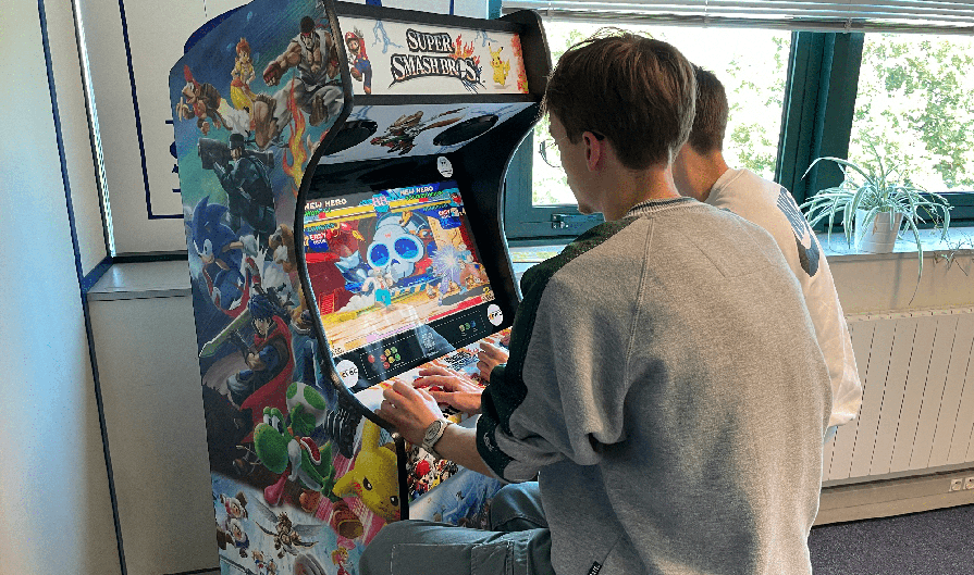 Borne d'arcade CVEC